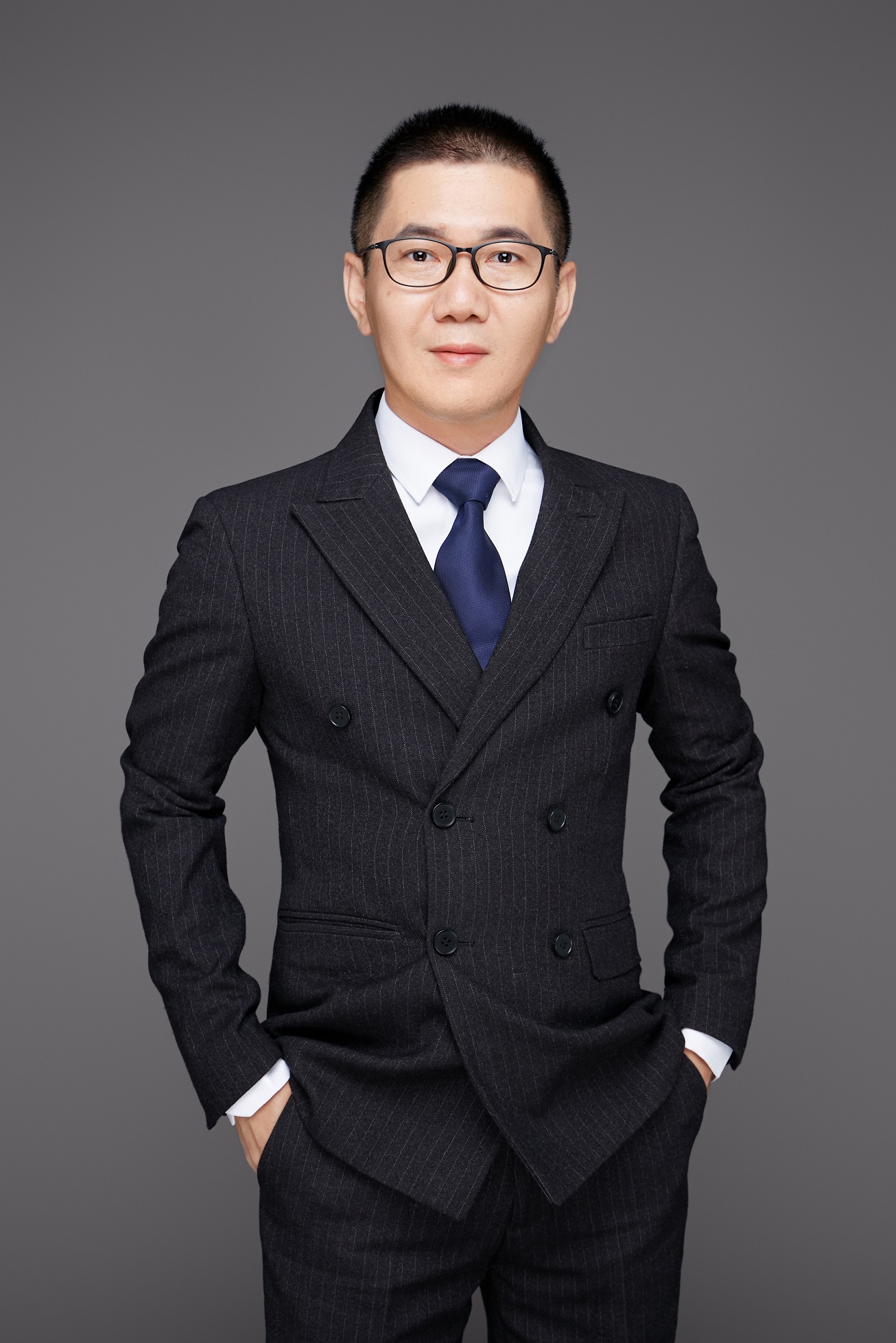 周小元律师